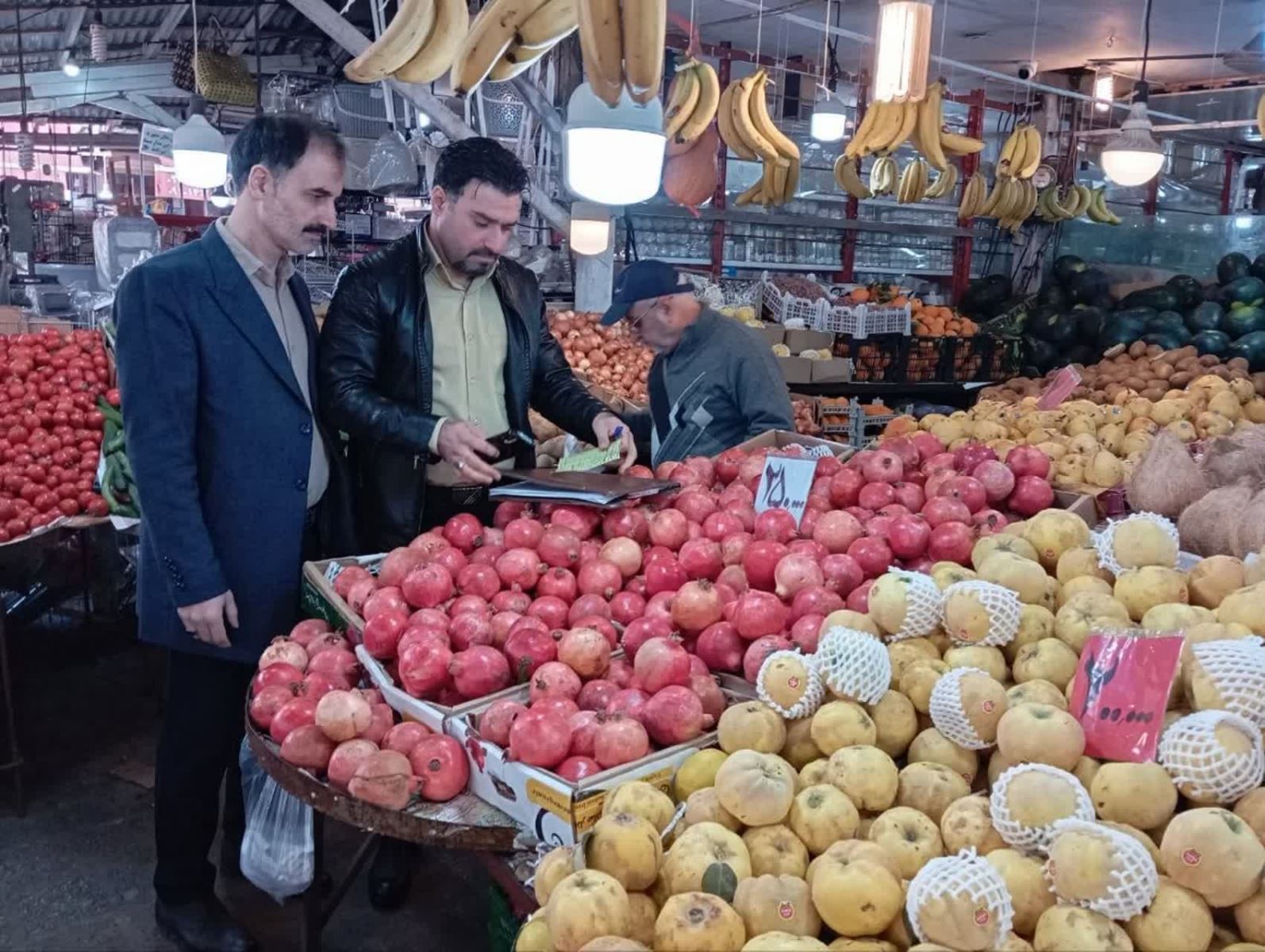 اجرای طرح تشدید نظارت و بازرسی کالاهای اساسی ویژه شب یلدا